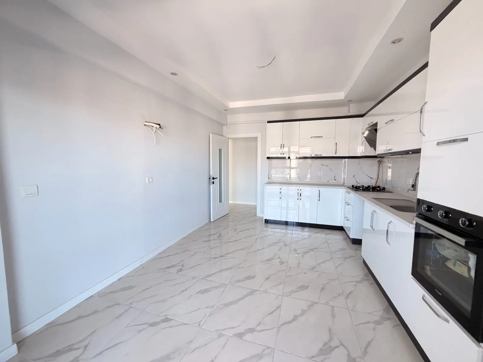 TORBALI MAHALLESİ HAVUZLU SİTE İÇİ SATILIK 3+1 DAİRE GENİŞ FERAH - 7