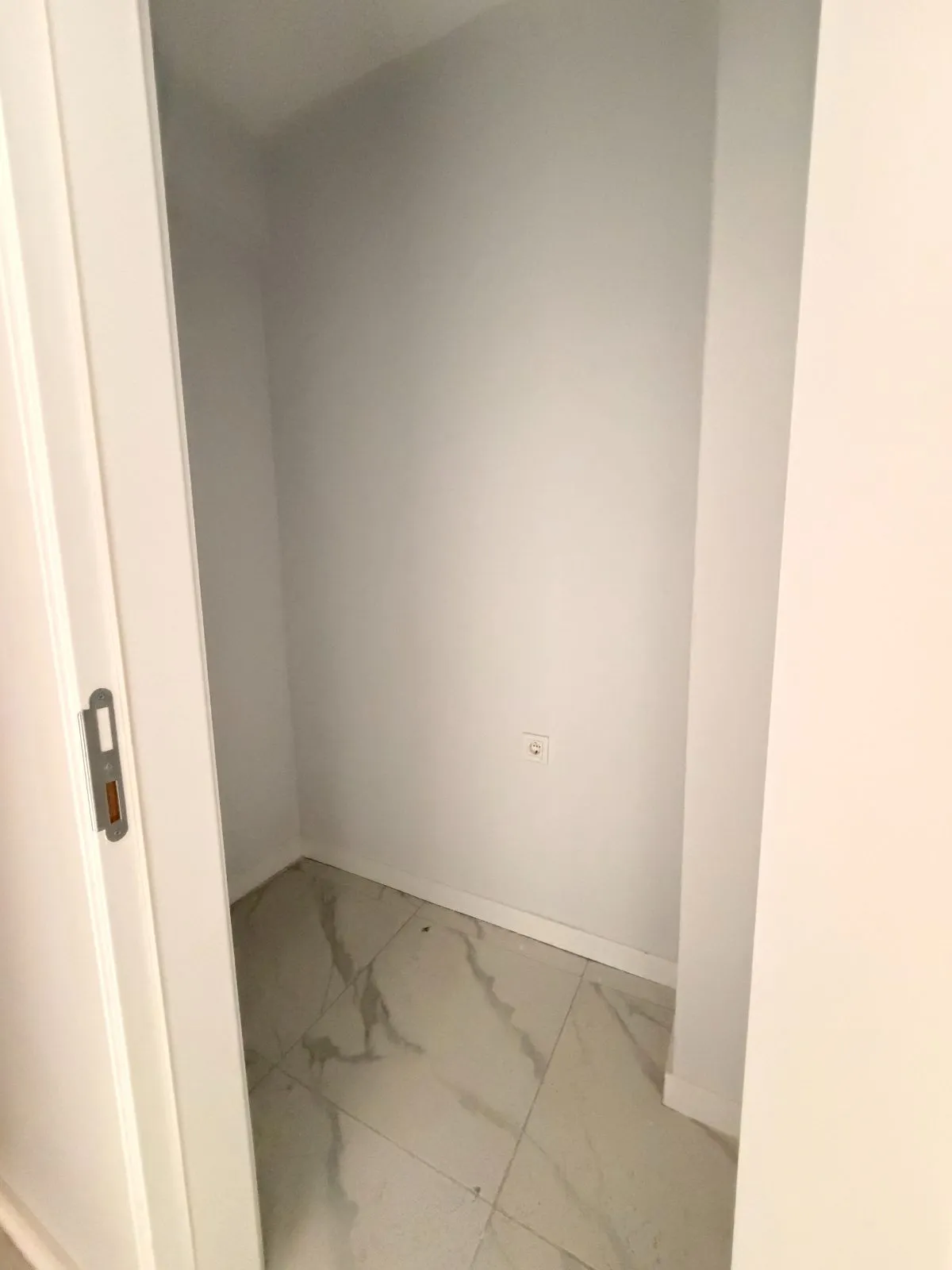 TORBALI MAHALLESİ HAVUZLU SİTE İÇİ SATILIK 3+1 DAİRE GENİŞ FERAH - 21