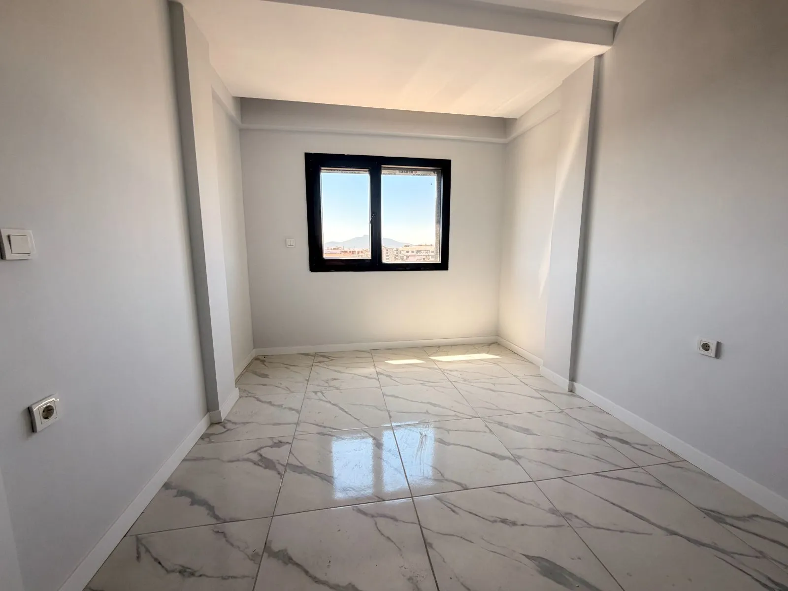 TORBALI MAHALLESİ HAVUZLU SİTE İÇİ SATILIK 3+1 DAİRE GENİŞ FERAH - 31