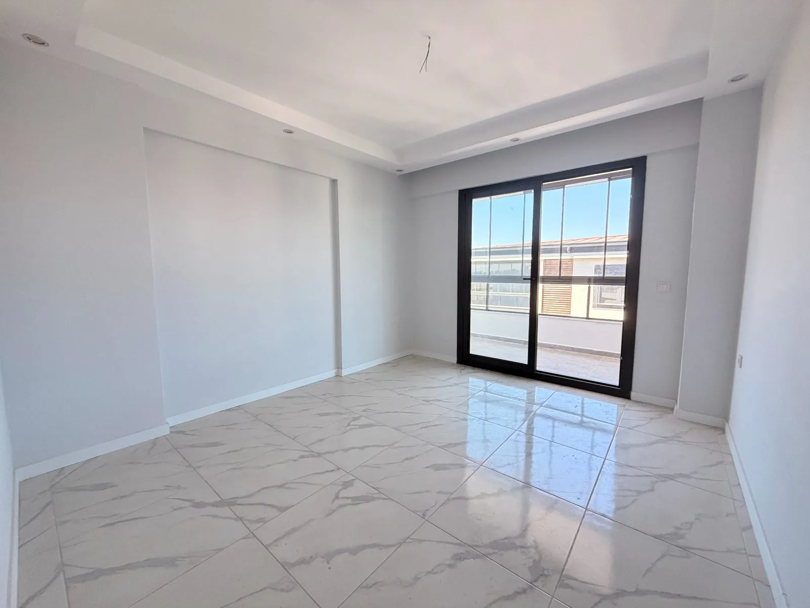 TORBALI MAHALLESİ HAVUZLU SİTE İÇİ SATILIK 3+1 DAİRE GENİŞ FERAH - 33
