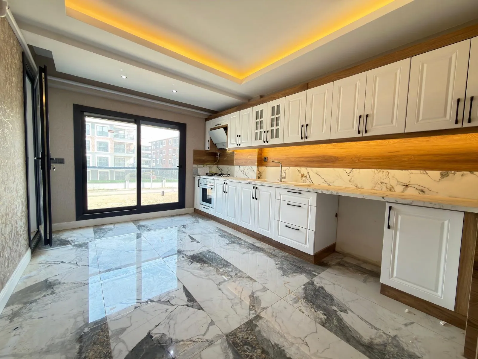 Torbalı Mahallesi'nde Ultra Lüks 3+1 Satılık Daire