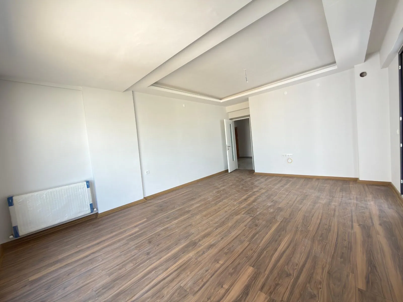 Torbalı Muratbey'de Havuzlu Sitede Satılık 3+1 Daire - 8
