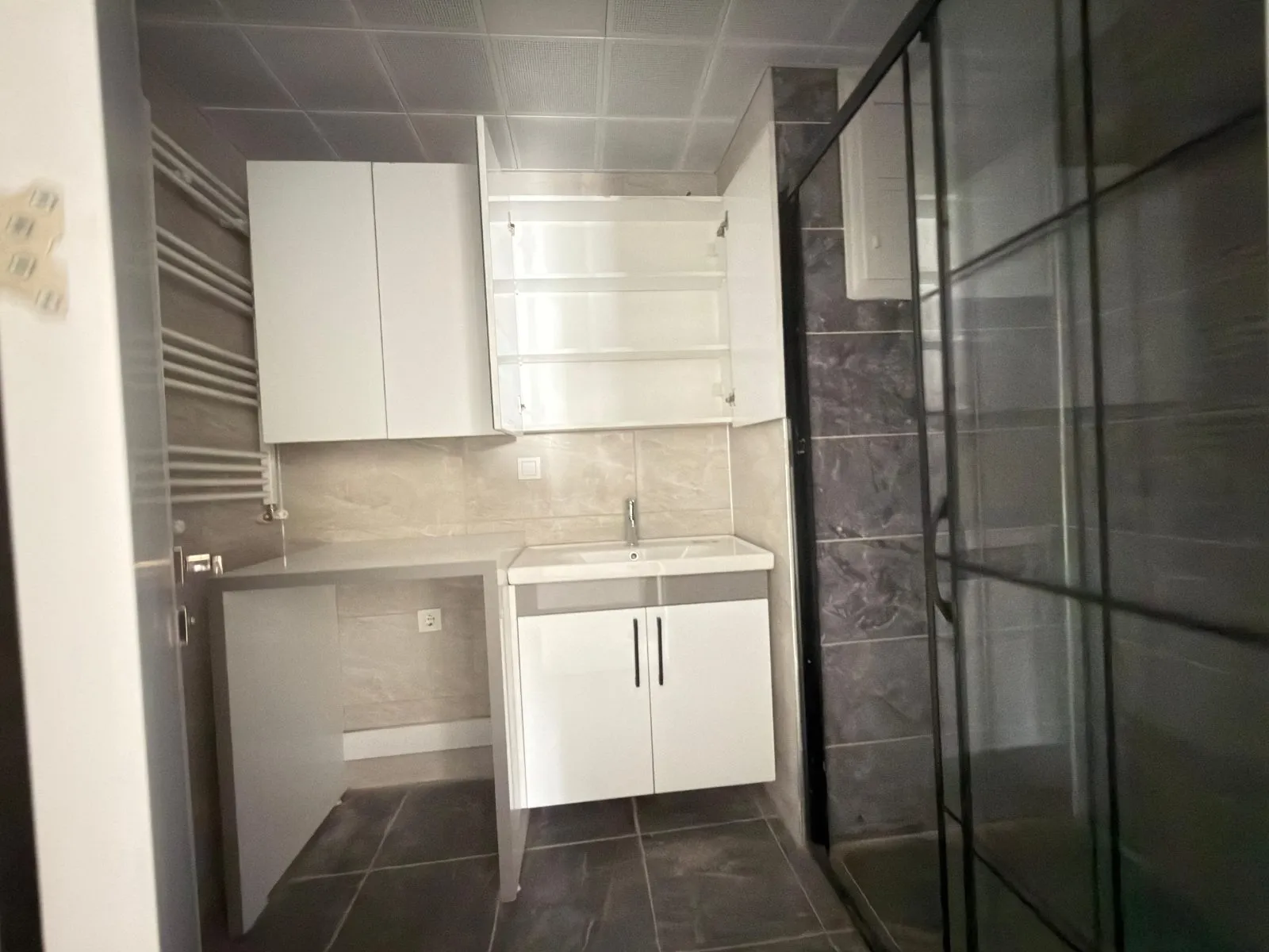 Torbalı Muratbey'de Havuzlu Sitede Satılık 3+1 Daire - 14