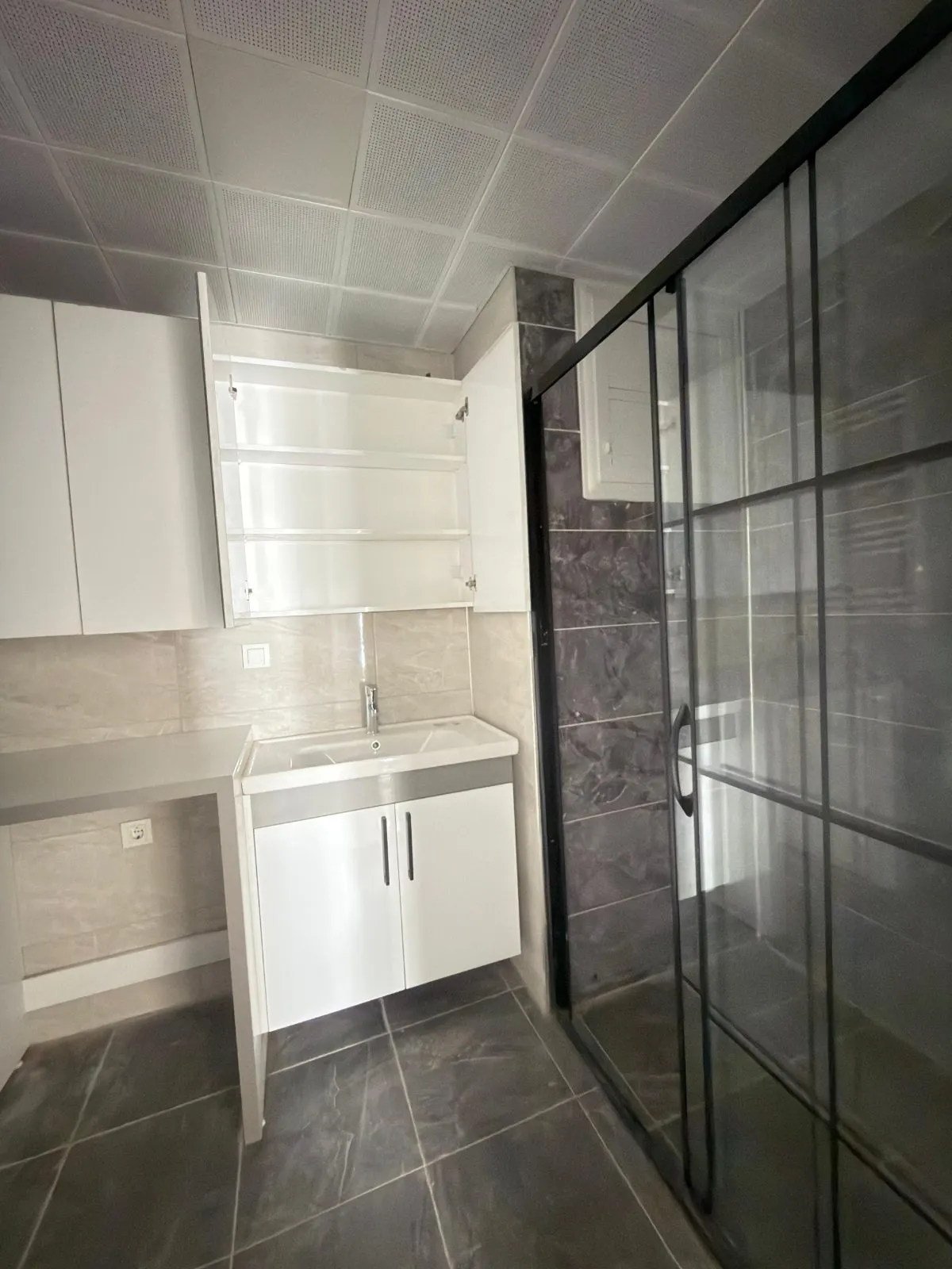 Torbalı Muratbey'de Havuzlu Sitede Satılık 3+1 Daire - 15