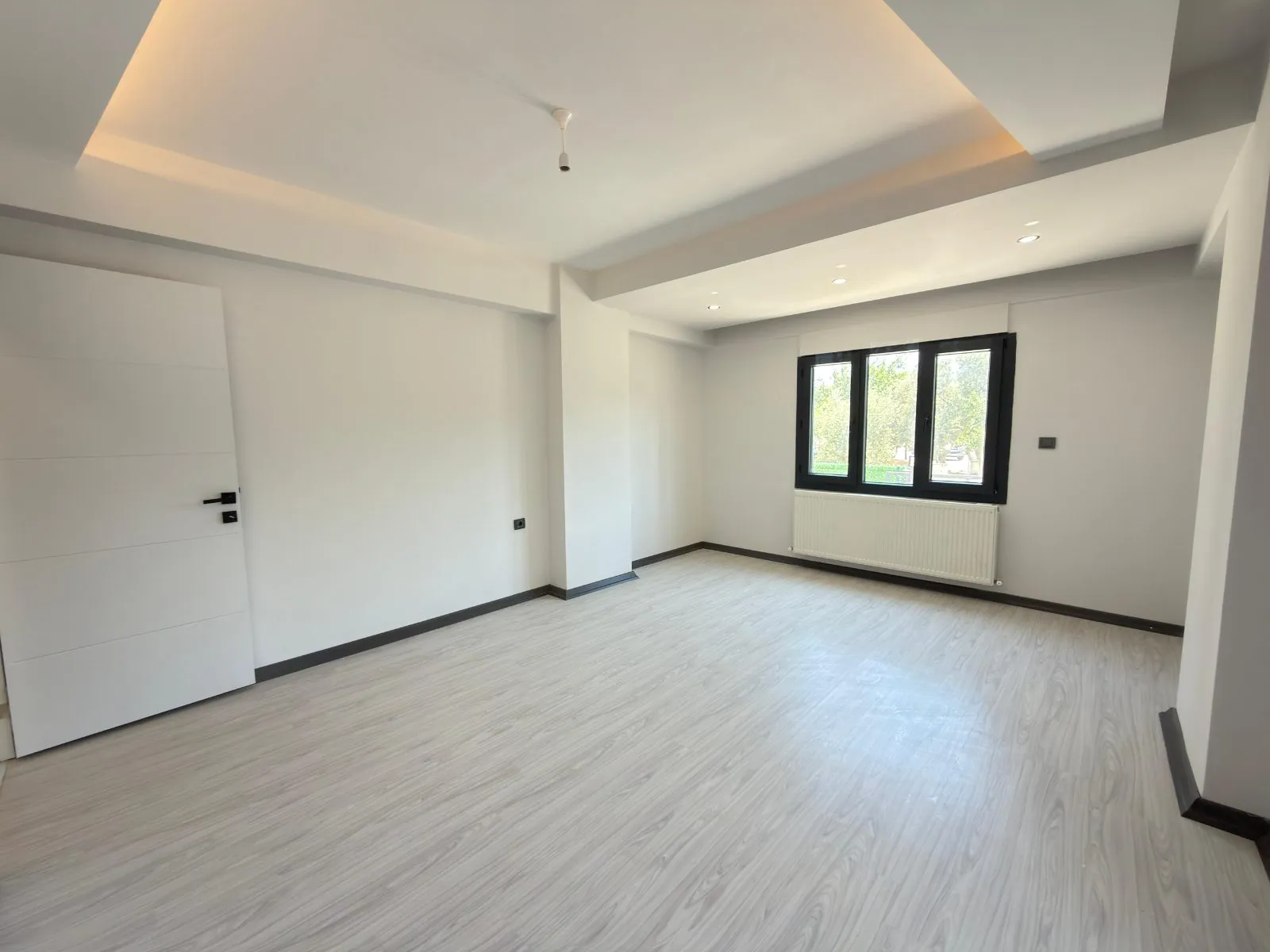 TORBALI TEPEKÖY'DE SATILIK LÜX 2+1 DAİRE İZBAN YAKINI - 2