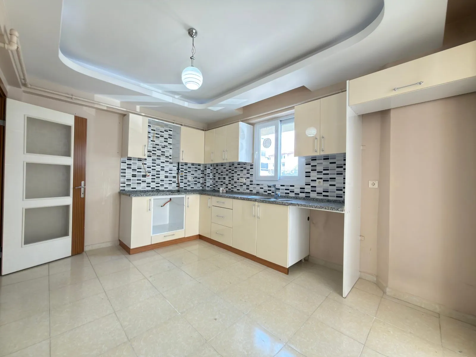 ALPKENT MAHALLESİ HASTANEYE YAKIN GENİŞ BALKONLU SATILIK DAİRE - 2