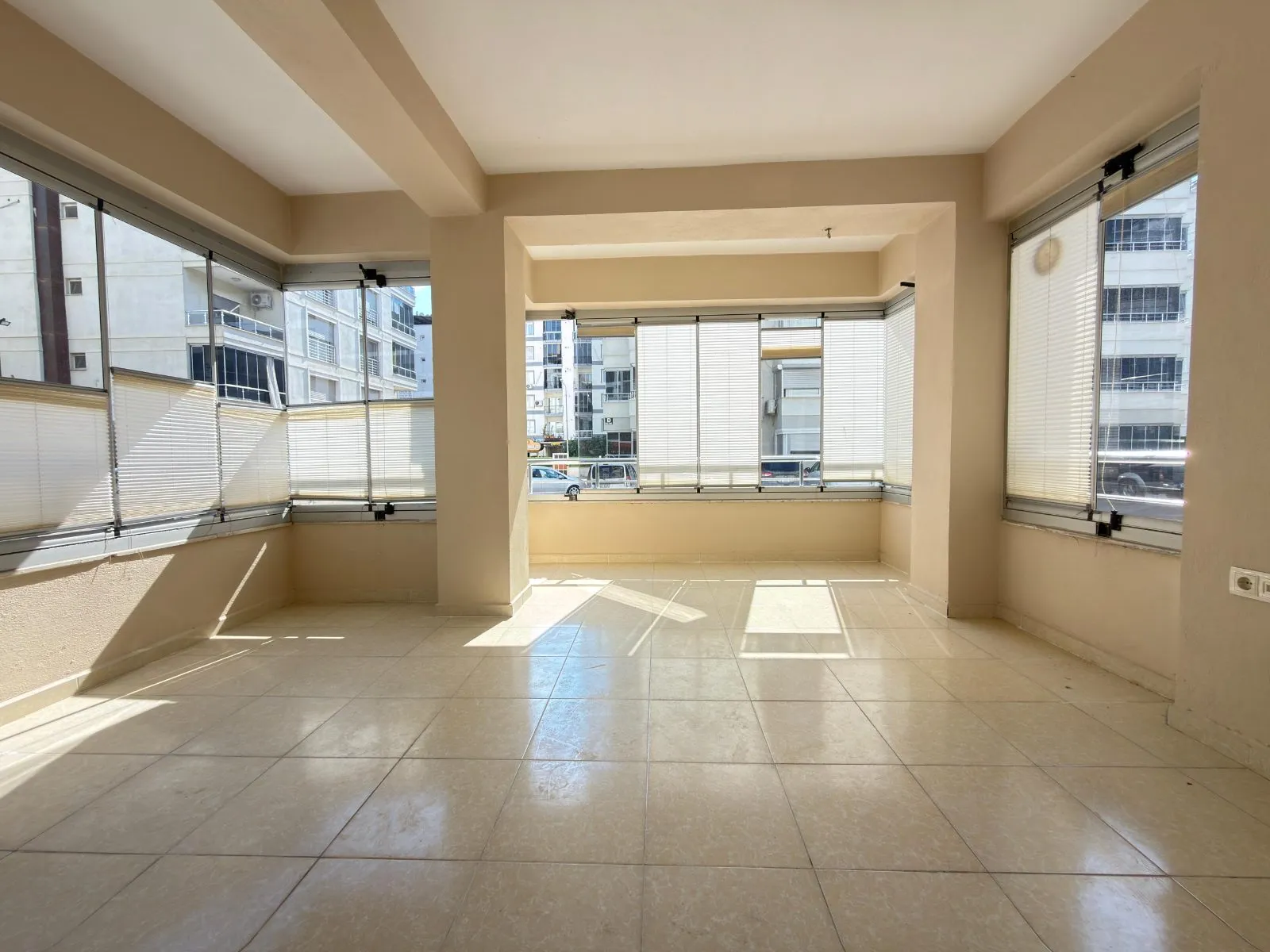 ALPKENT MAHALLESİ HASTANEYE YAKIN GENİŞ BALKONLU SATILIK DAİRE - 5