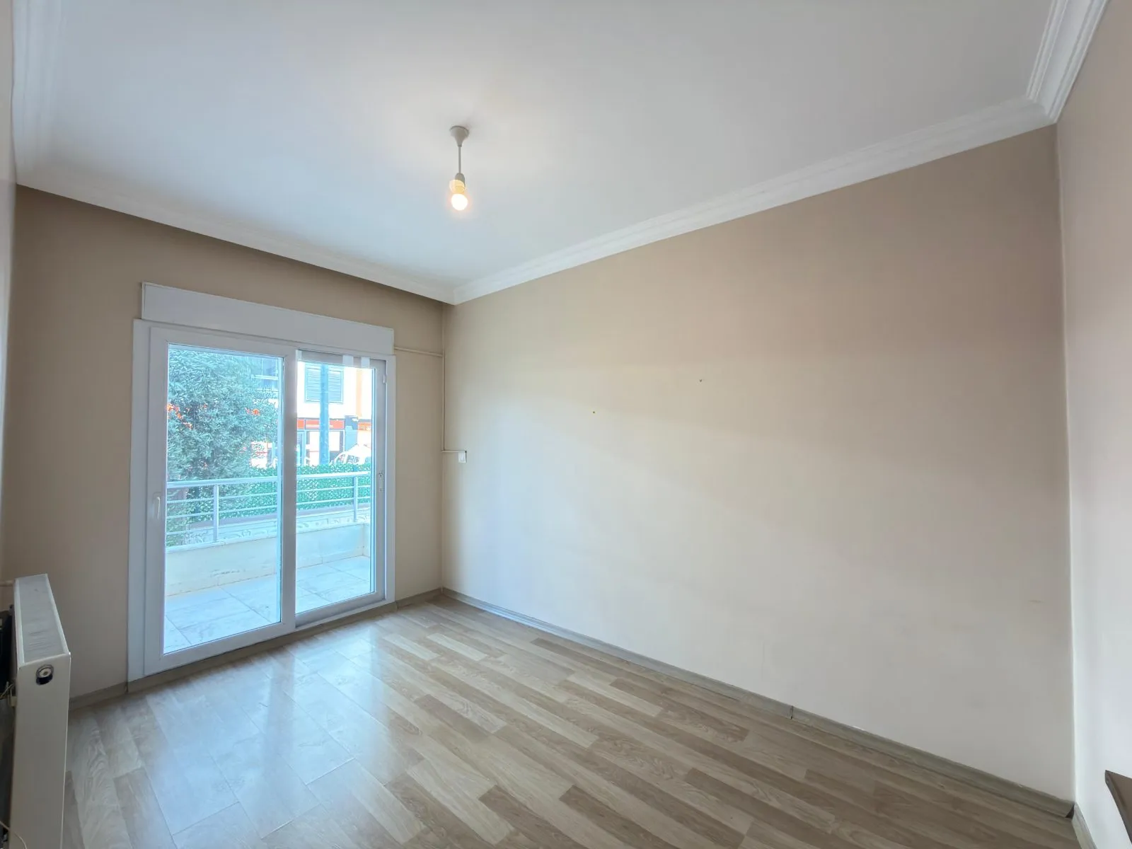 ALPKENT MAHALLESİ HASTANEYE YAKIN GENİŞ BALKONLU SATILIK DAİRE - 34
