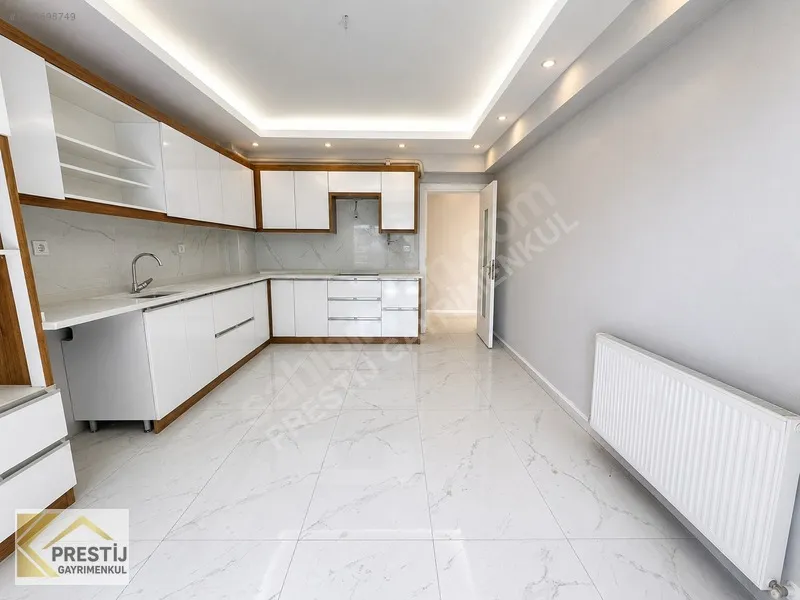 MURATBEY MAHALLESİ HAVUZ CEPHE SİTE İÇİ SATILIK 3+1 LÜKS DAİRE - 6