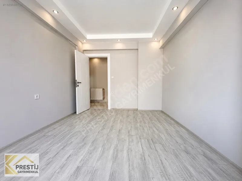 MURATBEY MAHALLESİ HAVUZ CEPHE SİTE İÇİ SATILIK 3+1 LÜKS DAİRE - 21