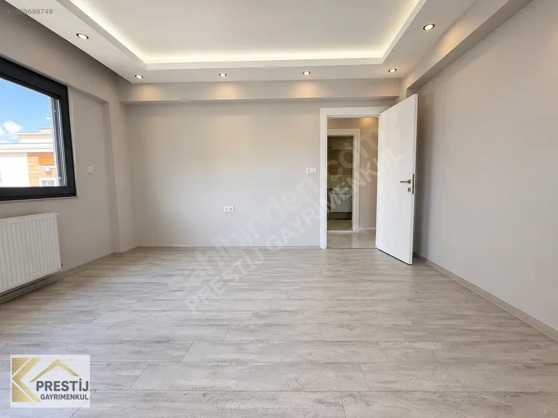 MURATBEY MAHALLESİ HAVUZ CEPHE SİTE İÇİ SATILIK 3+1 LÜKS DAİRE - 24