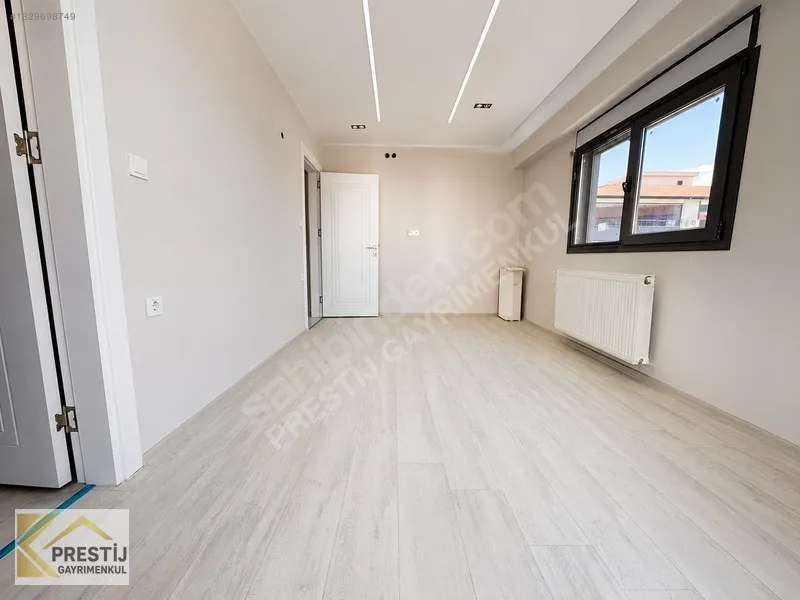 MURATBEY MAHALLESİ HAVUZ CEPHE SİTE İÇİ SATILIK 3+1 LÜKS DAİRE - 35