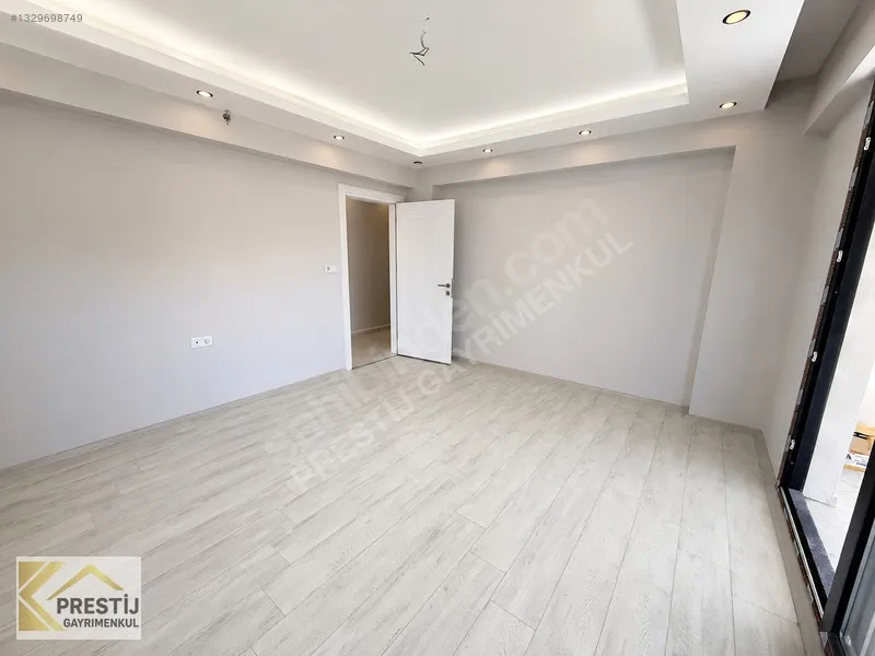 MURATBEY MAHALLESİ HAVUZ CEPHE SİTE İÇİ SATILIK 3+1 LÜKS DAİRE - 40