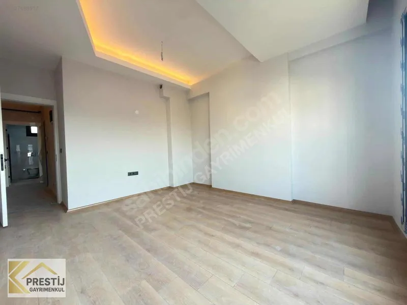 Sadık İleri Bulvarı Yanı Lüks 3+1 Her Katta Tek Daire - 32