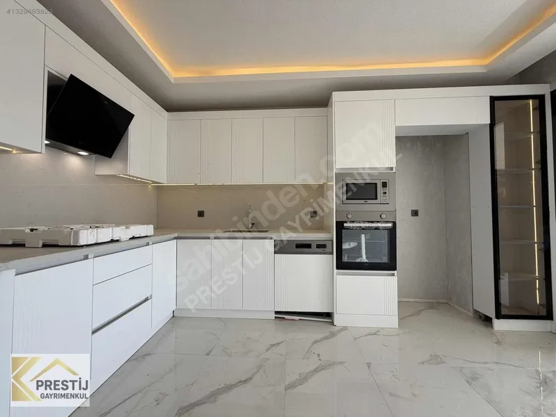 MURATBEY KORULUK MEVKİİNDE LÜKS 3+1 SATILIK DAİRE - 2