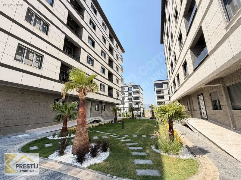 Torbalı Muratbey Mah. Havuzlu Site içi Lüks Satılık 2+1 Daire - 4
