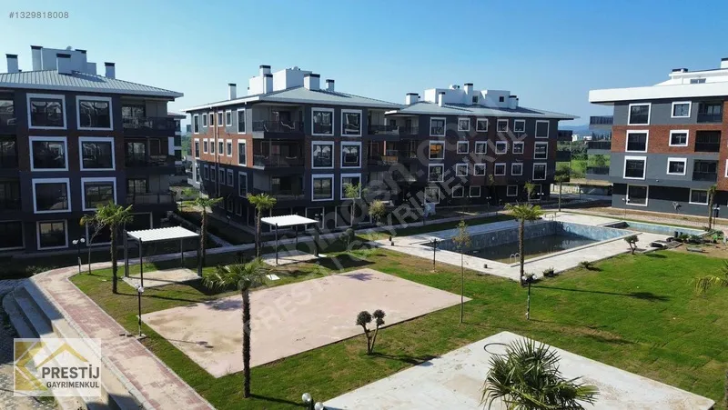 Torbalı mahallesi Havuzlu site içerisin de 3+1 Satılık Daire - 2