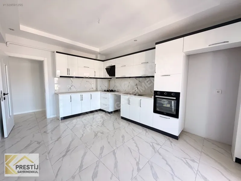 Torbalı'da Havuzlu Site İçinde Satılık 3+1 Lüks Daire - 5