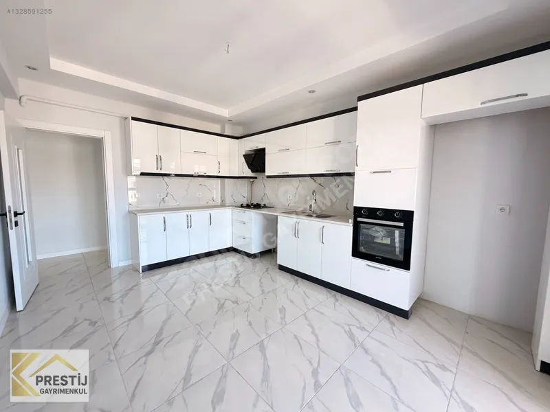 Torbalı'da Havuzlu Site İçinde Satılık 3+1 Lüks Daire - 4