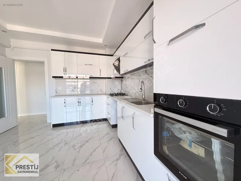 Torbalı'da Havuzlu Site İçinde Satılık 3+1 Lüks Daire - 10