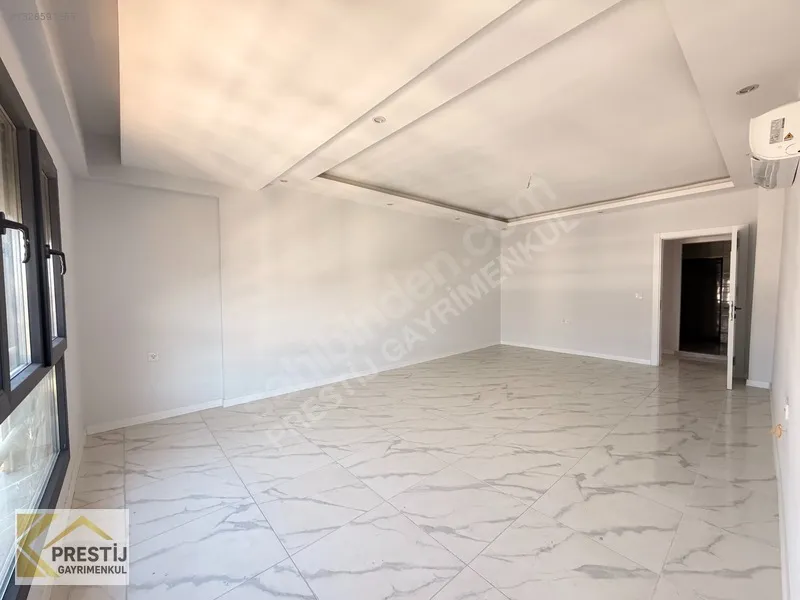 Torbalı'da Havuzlu Site İçinde Satılık 3+1 Lüks Daire - 16