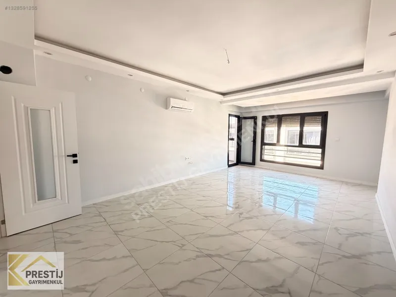 Torbalı'da Havuzlu Site İçinde Satılık 3+1 Lüks Daire - 18