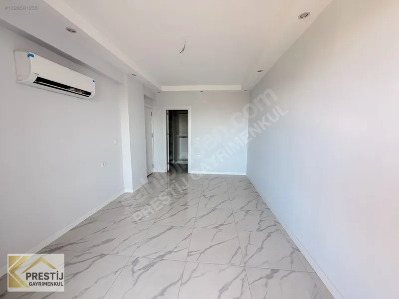 Torbalı'da Havuzlu Site İçinde Satılık 3+1 Lüks Daire - 26
