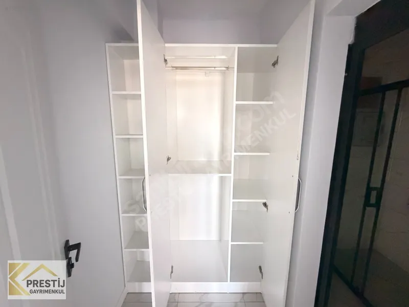 Torbalı'da Havuzlu Site İçinde Satılık 3+1 Lüks Daire - 30