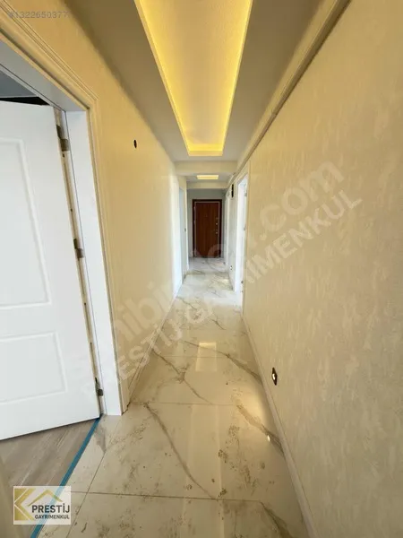 Torbalı'da Havuzlu Sitede Lüks Satılık 3+1 Daire - 9