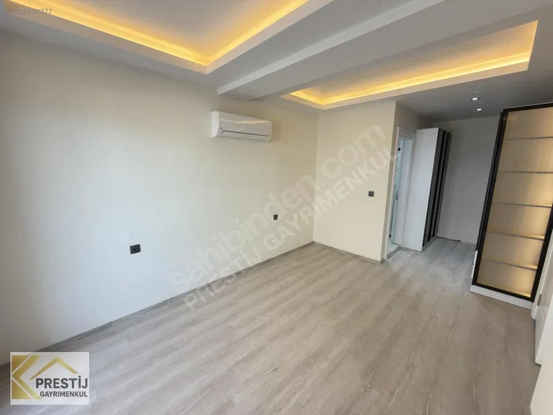 Torbalı'da Havuzlu Sitede Lüks Satılık 3+1 Daire - 20