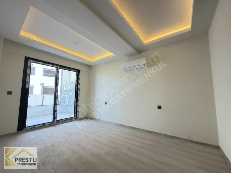 Torbalı'da Havuzlu Sitede Lüks Satılık 3+1 Daire - 21
