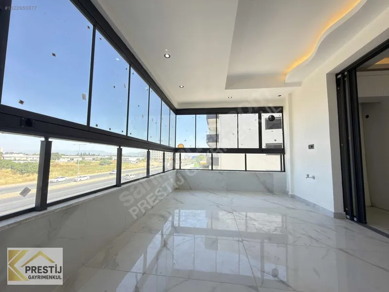 Torbalı'da Havuzlu Sitede Lüks Satılık 3+1 Daire - 36