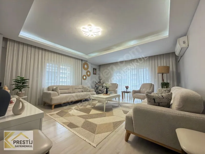 TORBALI'DA İZBAN DİBİ SATILIK 3+1 DAIRE (160M²) - 2