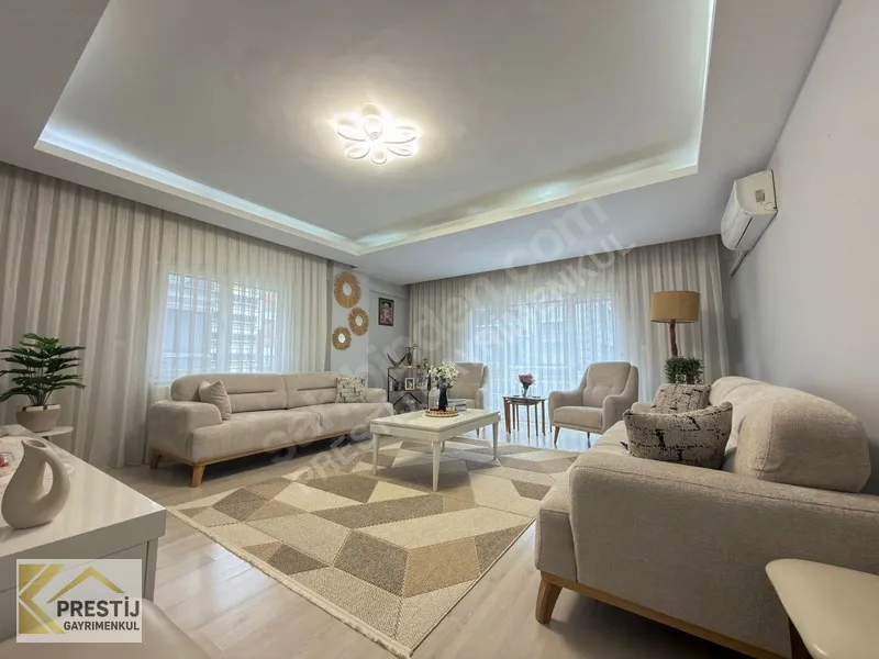 TORBALI'DA İZBAN DİBİ SATILIK 3+1 DAIRE (160M²) - 4