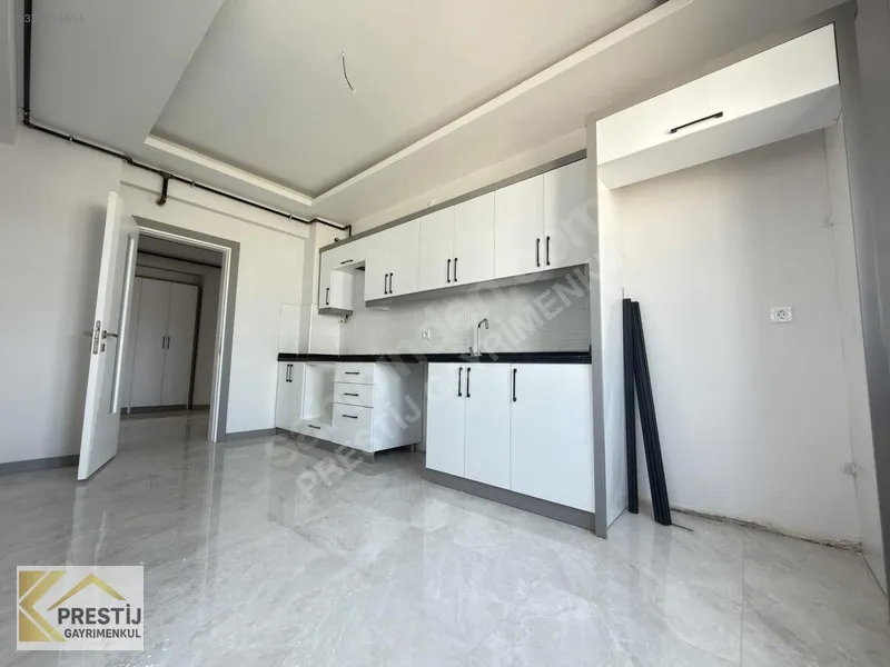 Torbalı Muratbey'de Havuzlu Sitede Satılık 3+1 Daire - 2