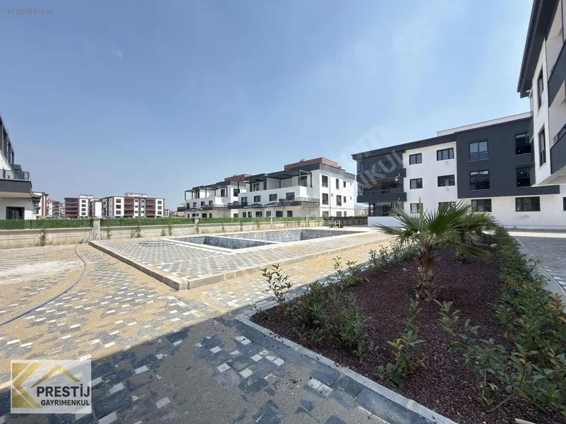 Torbalı Muratbey'de Havuzlu Sitede Satılık 3+1 Daire - 4