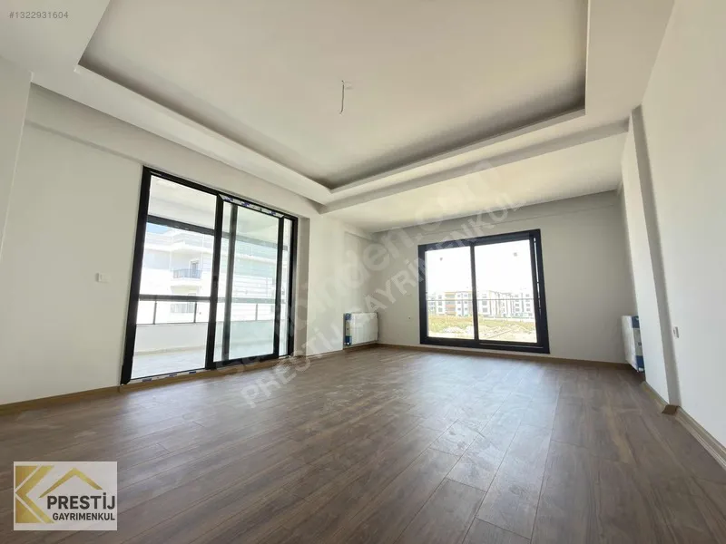 Torbalı Muratbey'de Havuzlu Sitede Satılık 3+1 Daire - 18