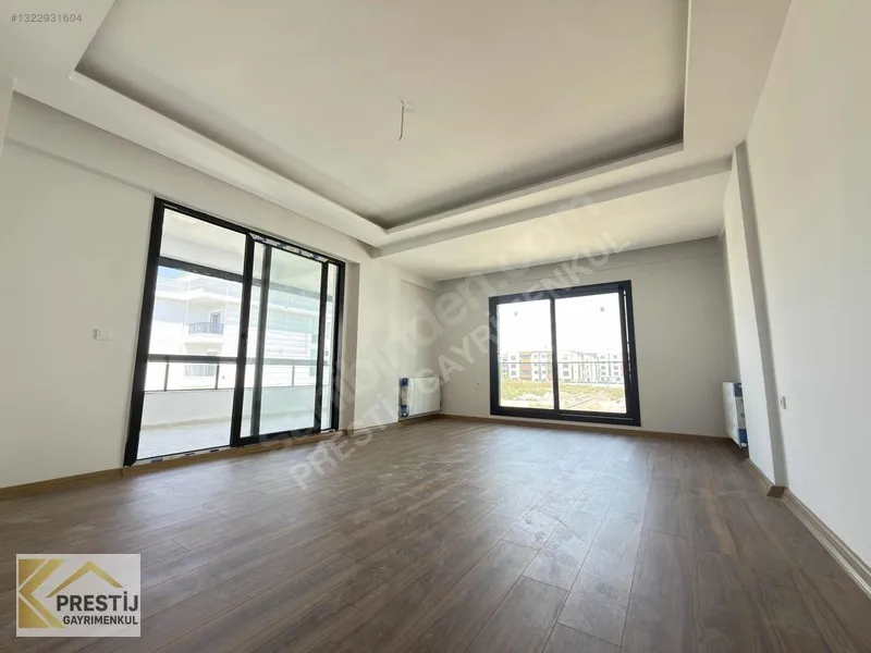 Torbalı Muratbey'de Havuzlu Sitede Satılık 3+1 Daire - 19