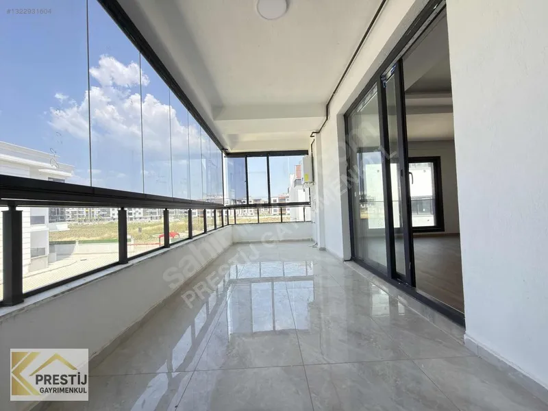 Torbalı Muratbey'de Havuzlu Sitede Satılık 3+1 Daire - 21