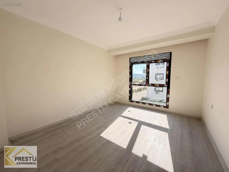 Torbalı Muratbey'de Havuzlu Sitede Satılık 3+1 Daire - 18