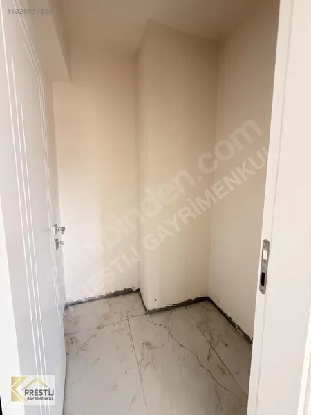 Torbalı Muratbey'de Havuzlu Sitede Satılık 3+1 Daire - 24