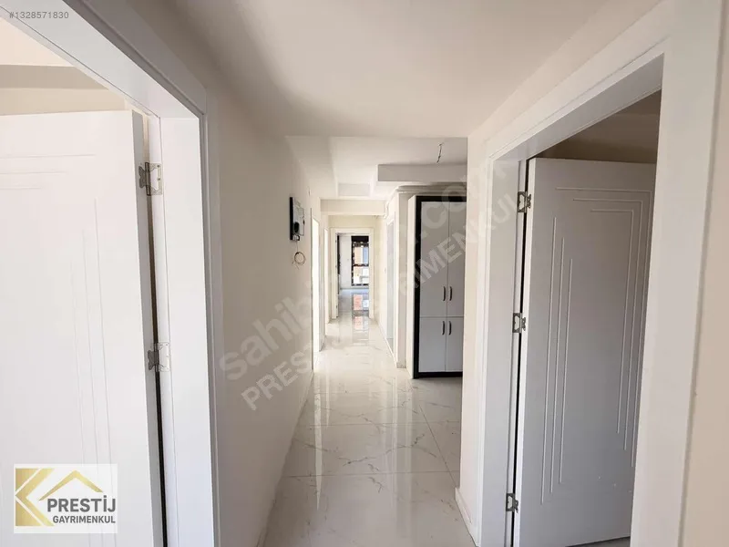 Torbalı Muratbey'de Havuzlu Sitede Satılık 3+1 Daire - 25