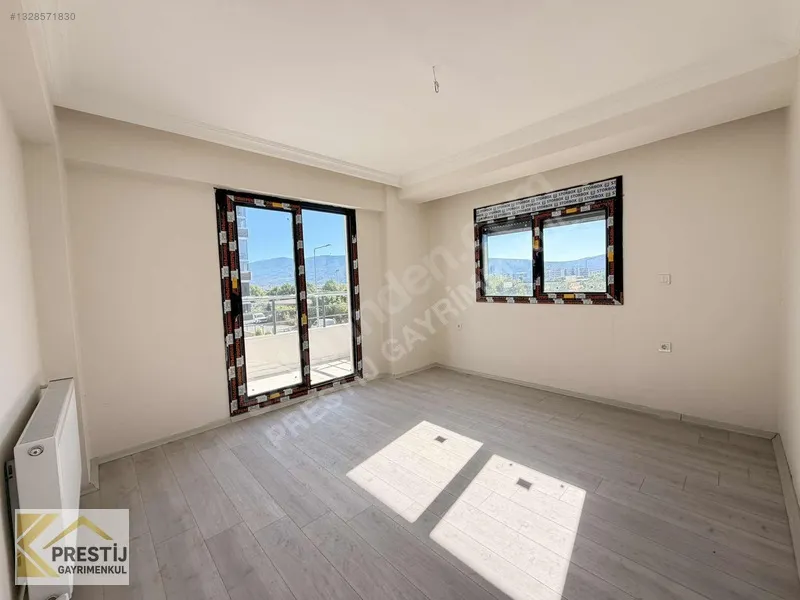 Torbalı Muratbey'de Havuzlu Sitede Satılık 3+1 Daire - 29