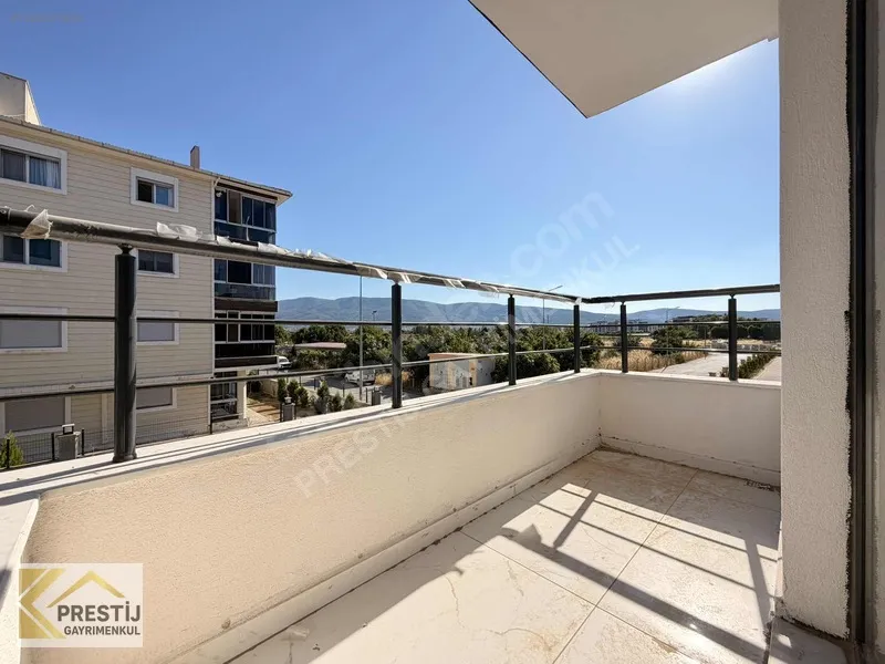 Torbalı Muratbey'de Havuzlu Sitede Satılık 3+1 Daire - 34
