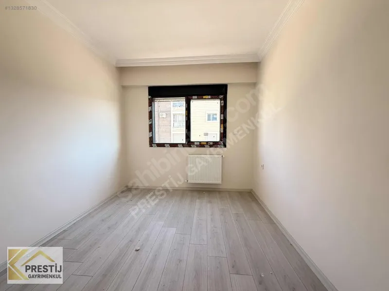 Torbalı Muratbey'de Havuzlu Sitede Satılık 3+1 Daire - 35