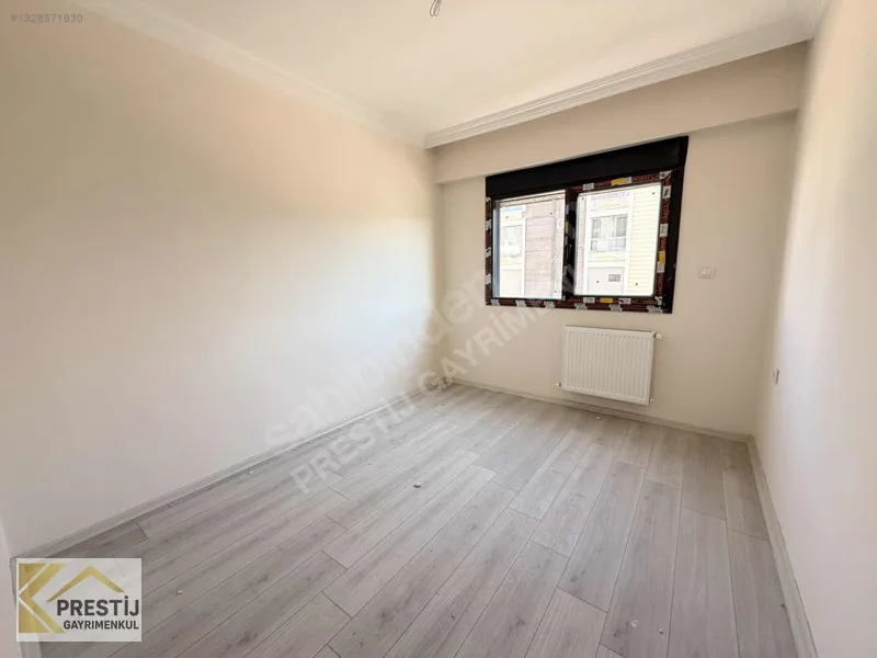 Torbalı Muratbey'de Havuzlu Sitede Satılık 3+1 Daire - 36
